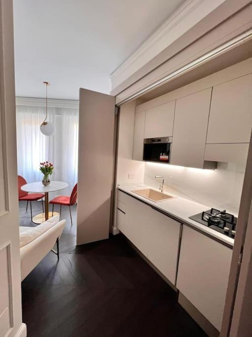 Elegante Appartamento In Zona Tortona-Solari Milánó Kültér fotó